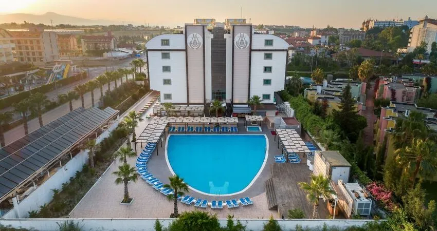 Orfeus Queen Hotel